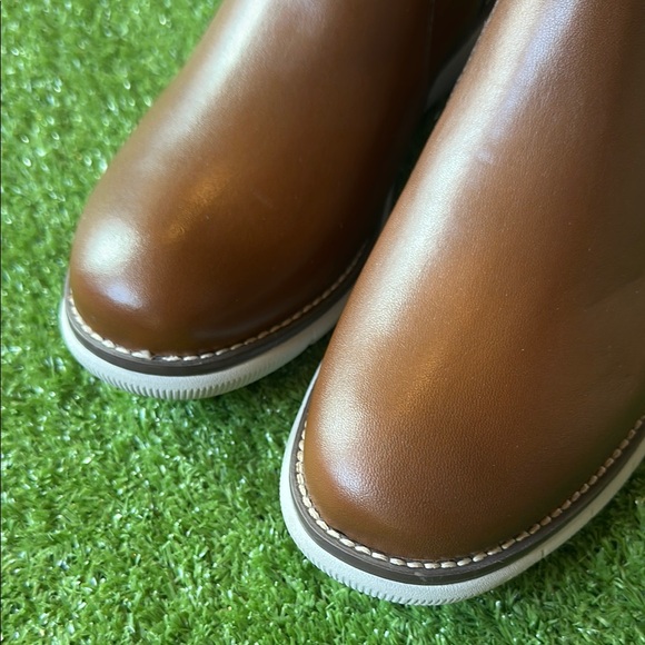 Johnston & Murphy Kids  Brown Leather Chelsea Boots